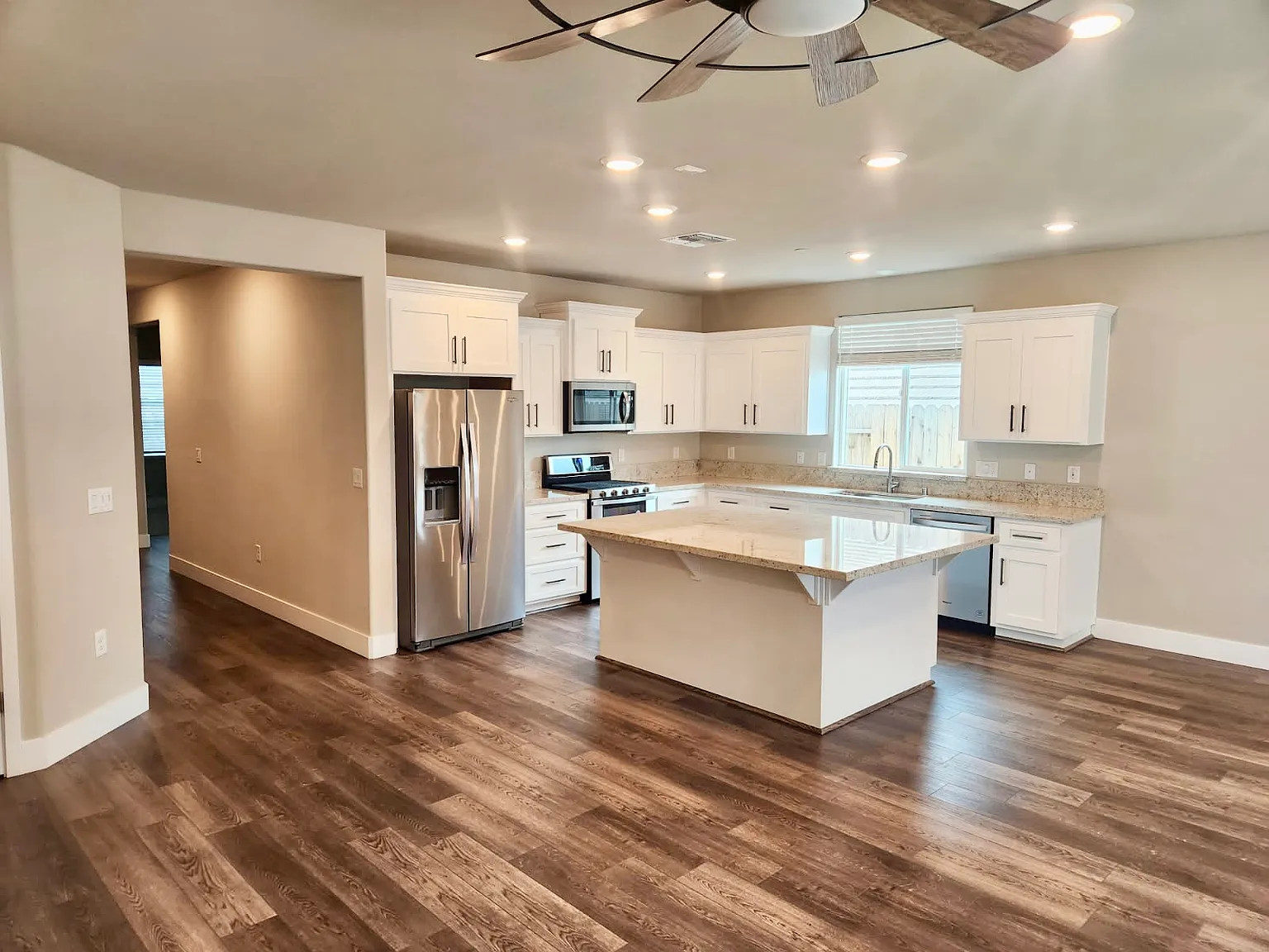 3 bed, 1514 sqft, $3,095 — Photo 2