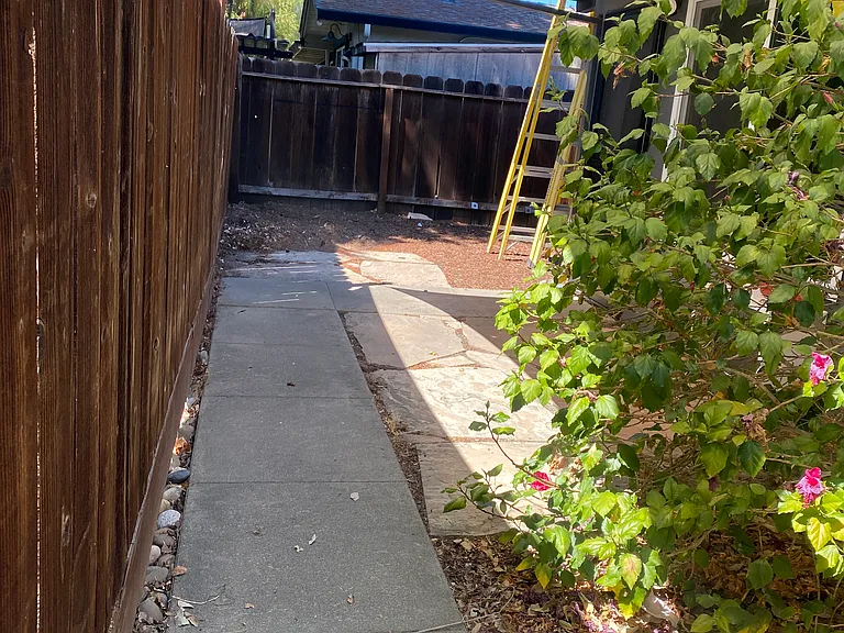 779 Holmes St — Photo 13