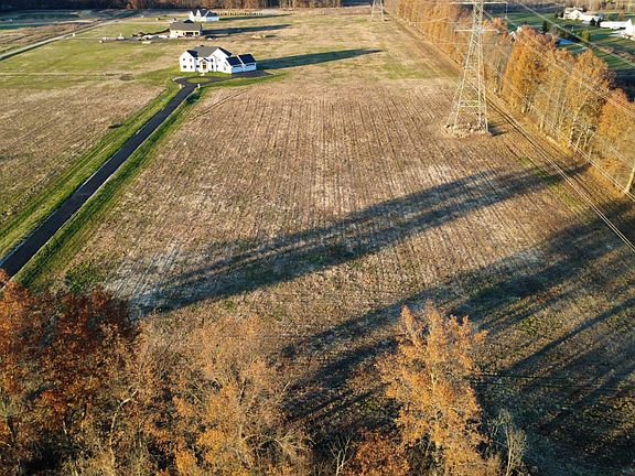 3rd image of 12235 Woodtown Rd