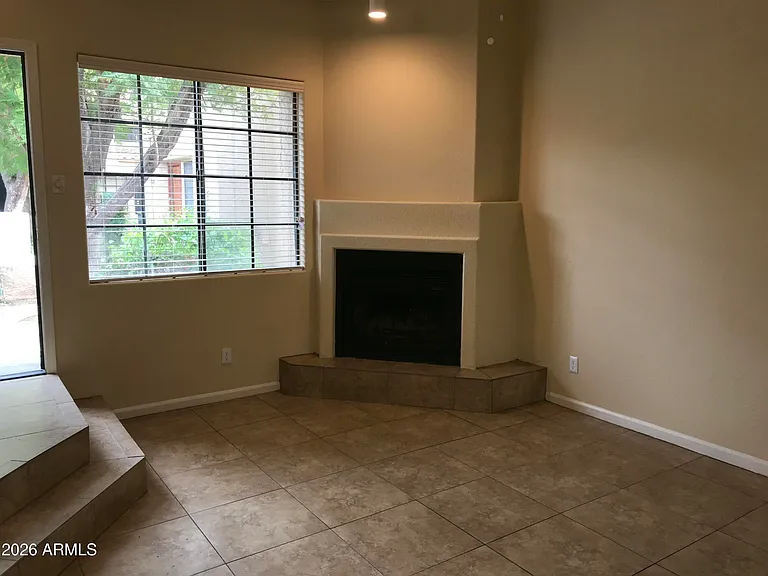 1025 E Highland Ave #12 — Photo 9