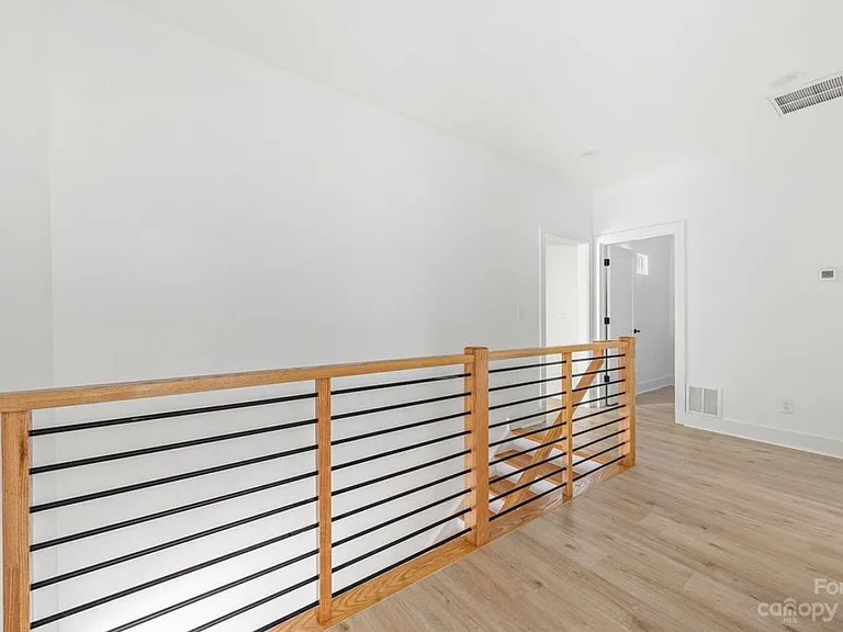 3108 Ross Ave — Photo 20