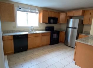 41 Denmark St APT 3, Worcester, MA 01605