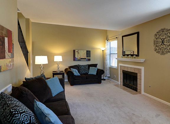 2nd image of 341 Bundy Ave #10