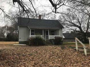 313 Carney St, Drayton, SC 29333