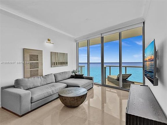 5th image of 17001 Collins Ave #Cu-2106