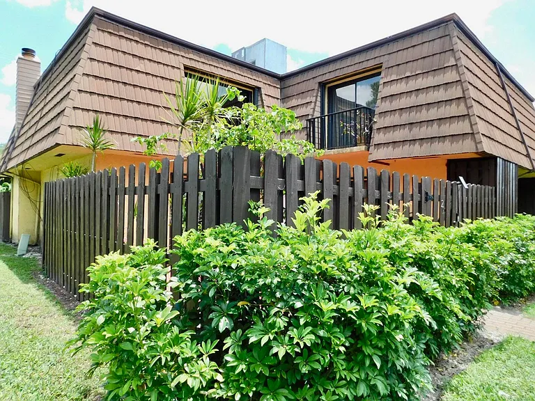 4155 Turnberry Cir #29 — Photo 48