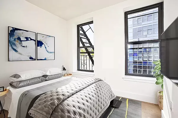 Rented by REAL New York | media 18