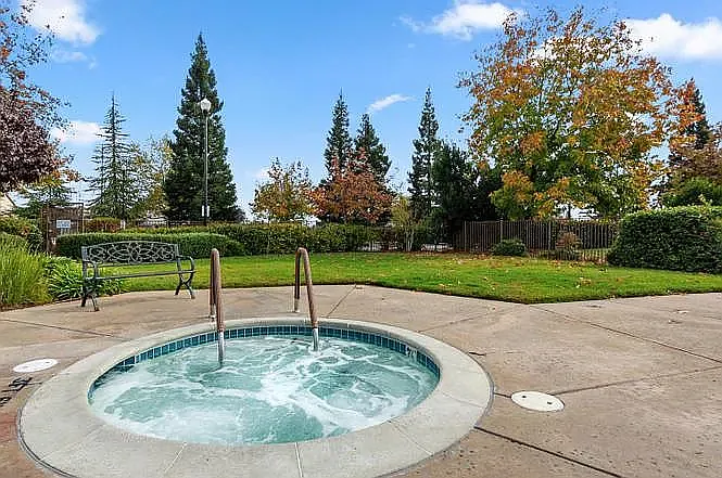 10001 Woodcreek Oaks Blvd #52X — Photo 4