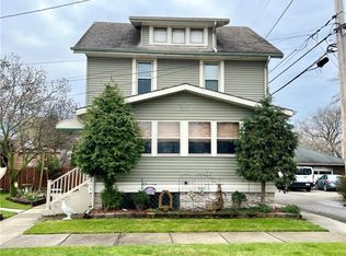 308 W 9th St, Dover, OH
