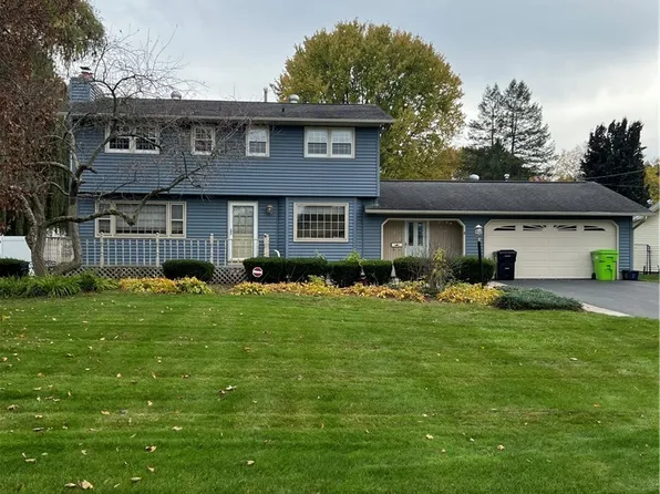 121 Colony Park Dr, Liverpool, NY 13088