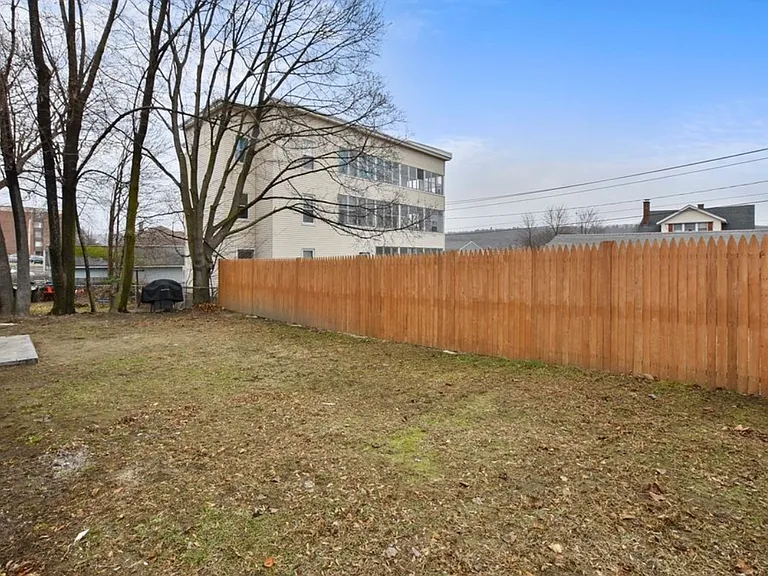 41 Edwards St #1 — Photo 18