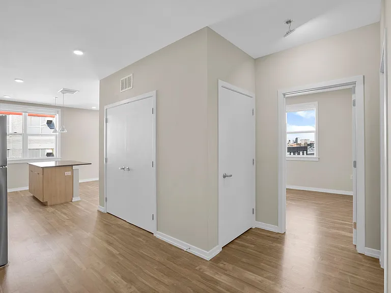 The Keystone Apartments — Photo 108