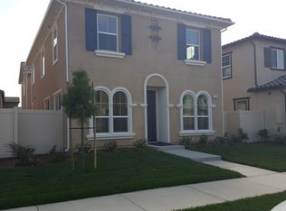 560 Owens River Dr, Oxnard, CA 93036