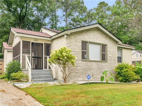 2494 Baker Rd NW, Atlanta, GA 30318