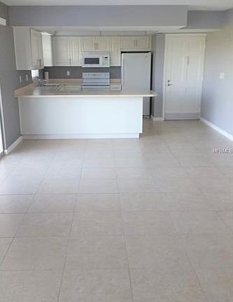 3rd image of 8819 Bay Pointe Dr #202