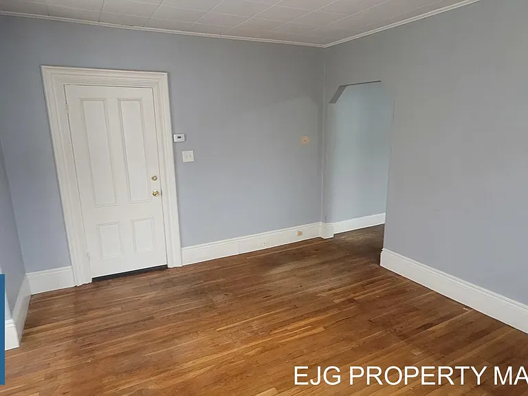 159 Orange St #2R — Photo 8
