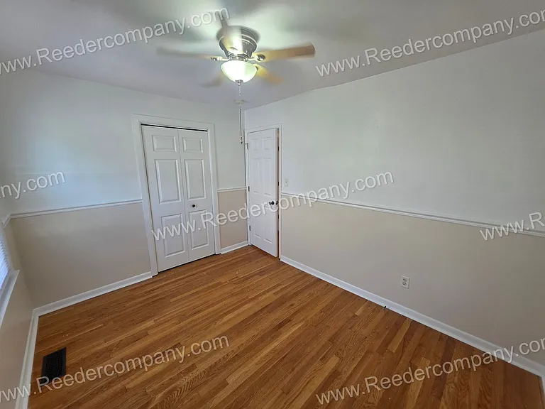 6945 Northcote Ave — Photo 10