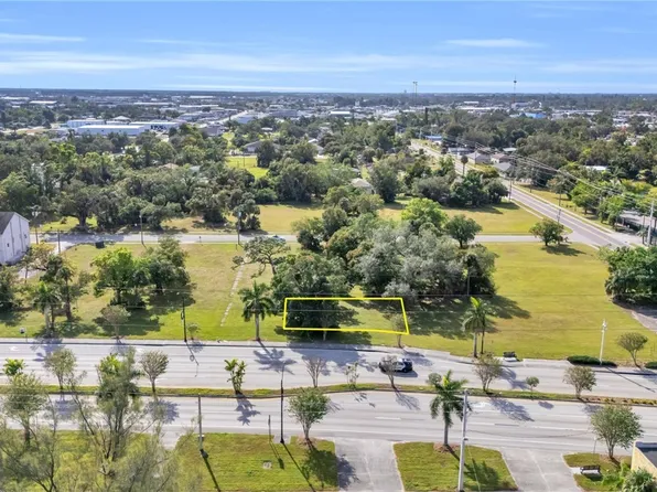 2726 Dr Martin Luther King Jr Blvd, Fort Myers, FL 33916
