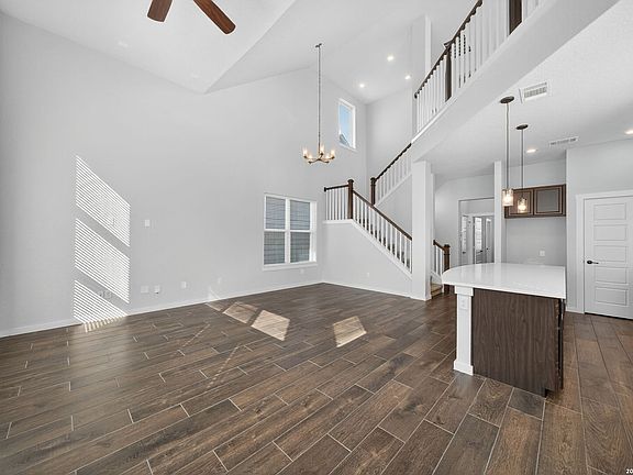 4th image of 5843 Whitby UNIT 34