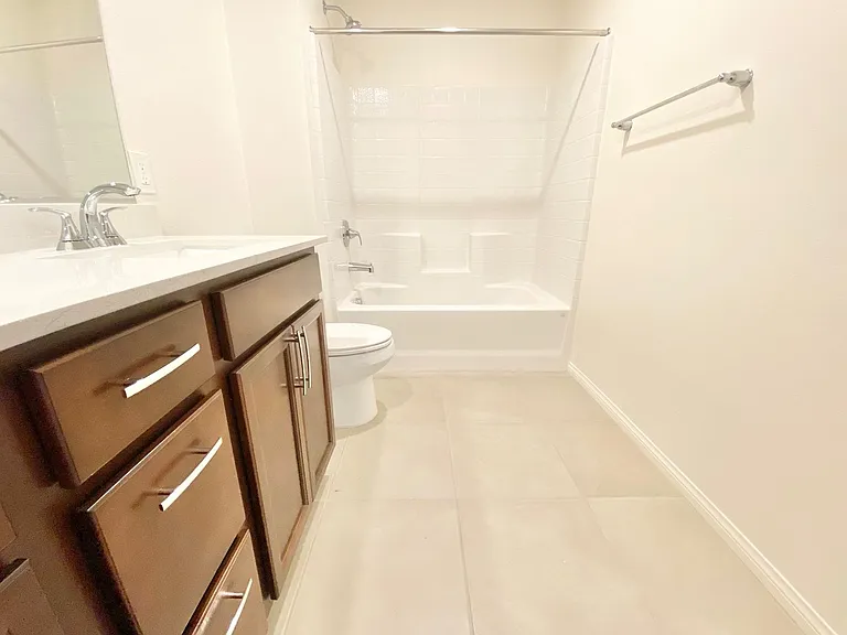 2610 Ercolano St — Photo 28