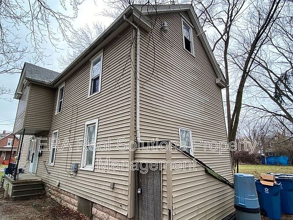 3rd image of 2349 Elyria Ave APT 4