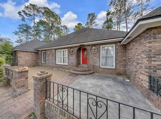1304 Shawnee Dr, Waycross, GA 31501