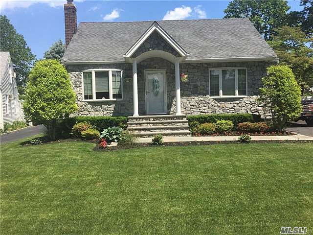 1st image of 24 N Yew St