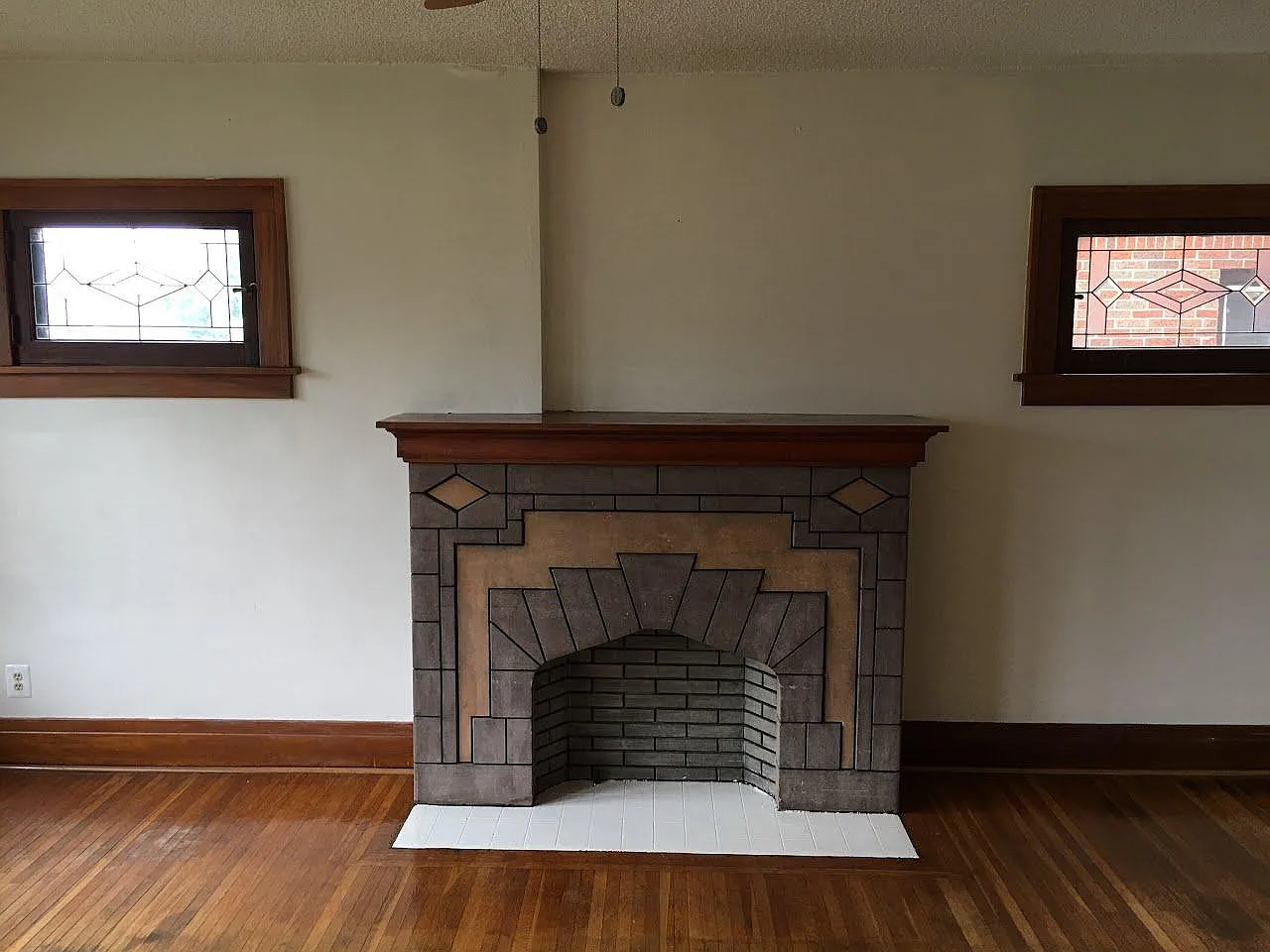 3 bed, 1284 sqft, $1,400 — Photo 2