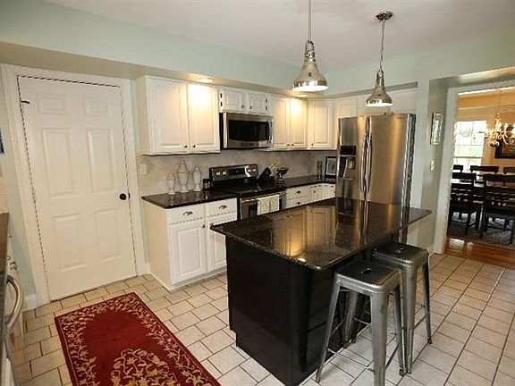2nd image of 2209 Shannawood Dr