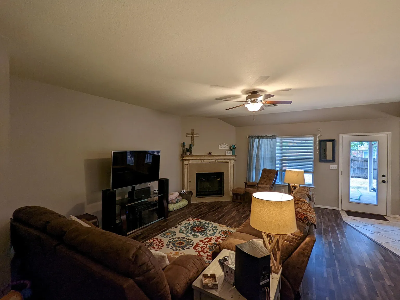 4 bed, 1821 sqft, $1,900 — Photo 4