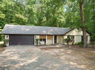 225 Hardwood Dr, Covington, GA 30016