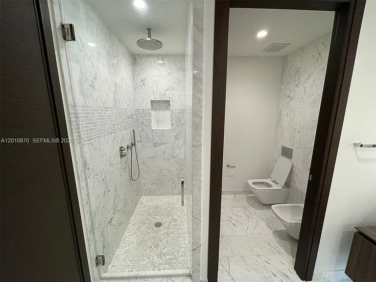 1000 Brickell Plz #5908 — Photo 10