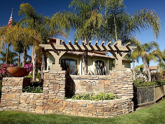 Pinnacle at Otay Ranch