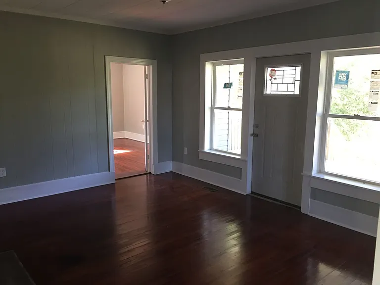 18 Sirrine St — Photo 7