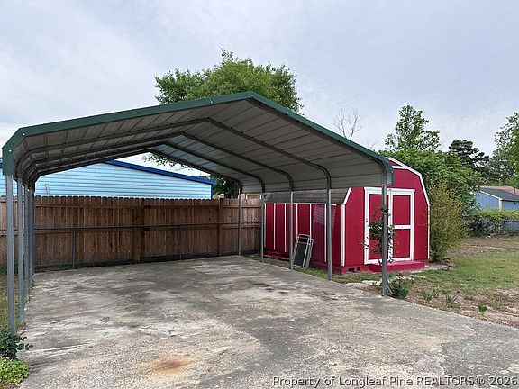 2nd image of 841 Fresno Dr
