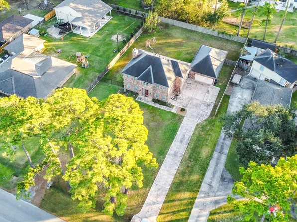 12011 Advance Dr, Houston, TX 77065