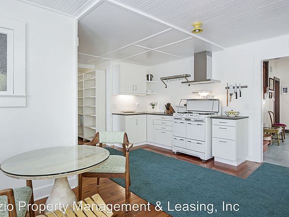 5th image of 36 Park Ave