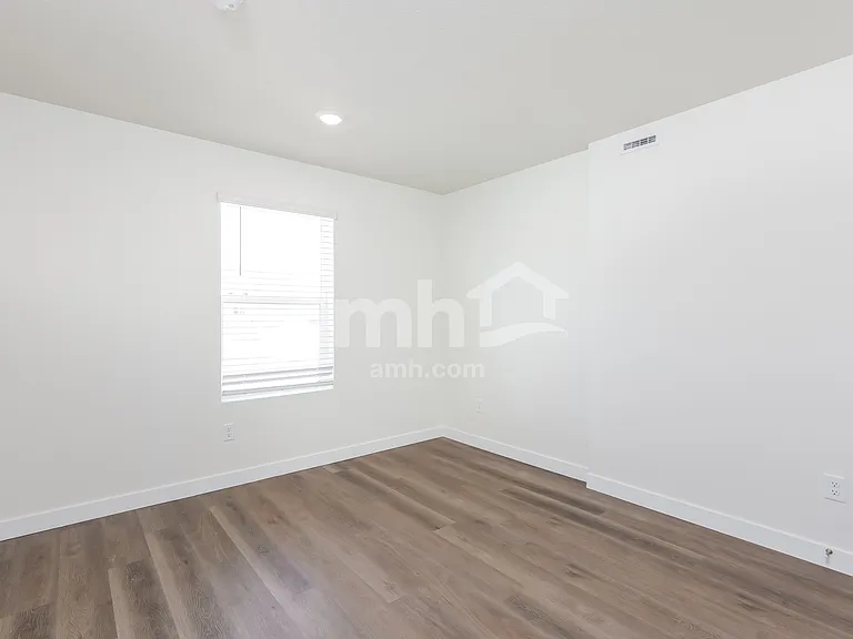 1234 S Brixton Ave — Photo 14