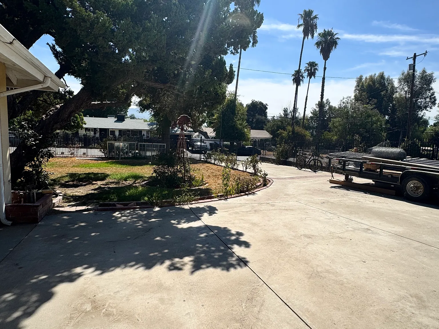 3 bed, 2.5 bath, 1500 sqft, $5,500 — Photo 1