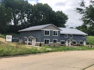 1915 Eastwood Way #1915, Mount Horeb, WI 53572