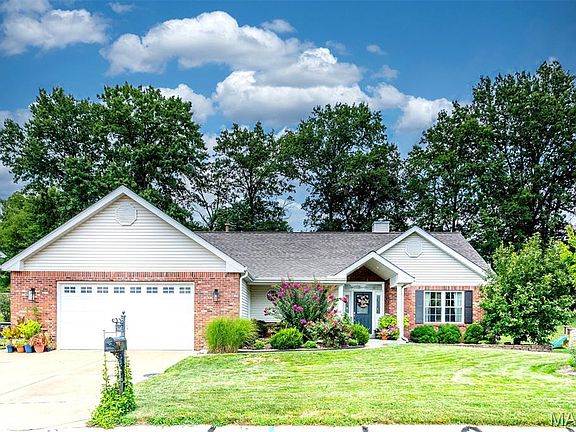 2nd image of 16845 Enderbush Ln