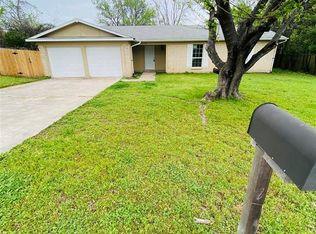 745 Park Pl, Azle, TX 76020