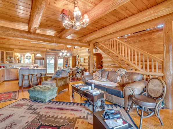 141 Peach Orchard Rd, Salyer, CA 95563