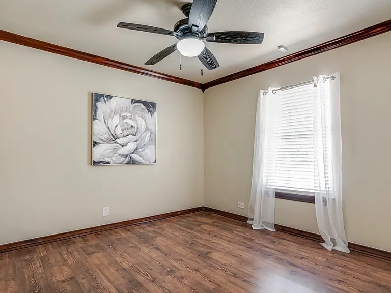 310 Salem Dr #1 — Photo 18