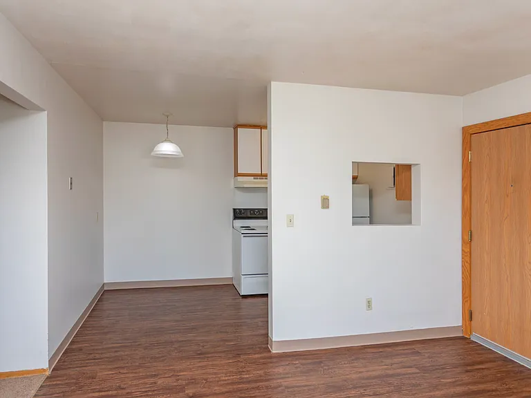 Cedarview Commons — Photo 9