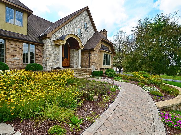 3rd image of 48 N Liberty Dr