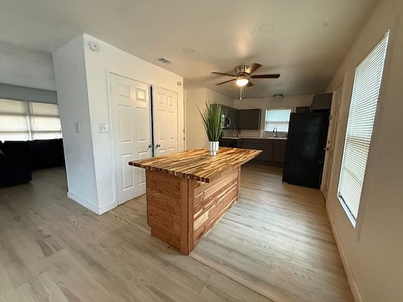 4th image of 841 S San Jose Dr