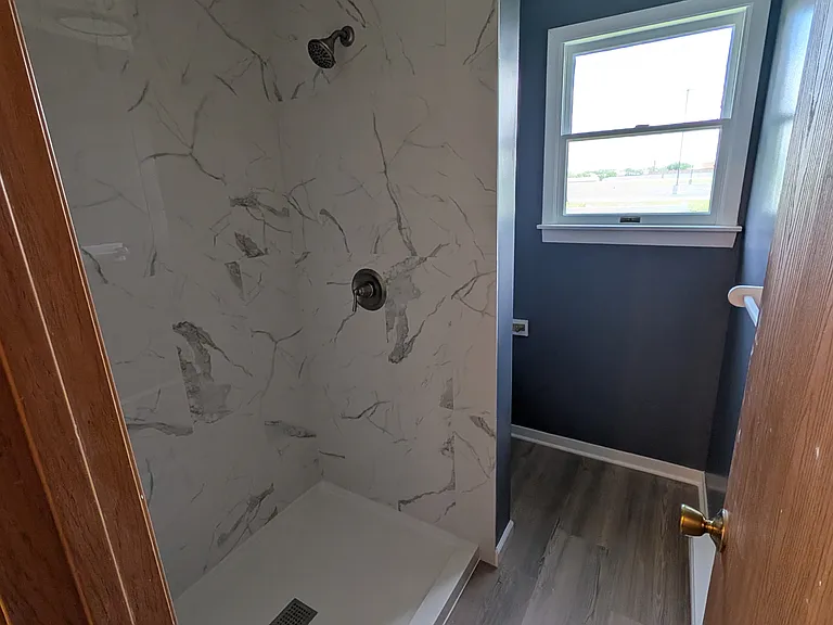 302 Kenyon Dr — Photo 7