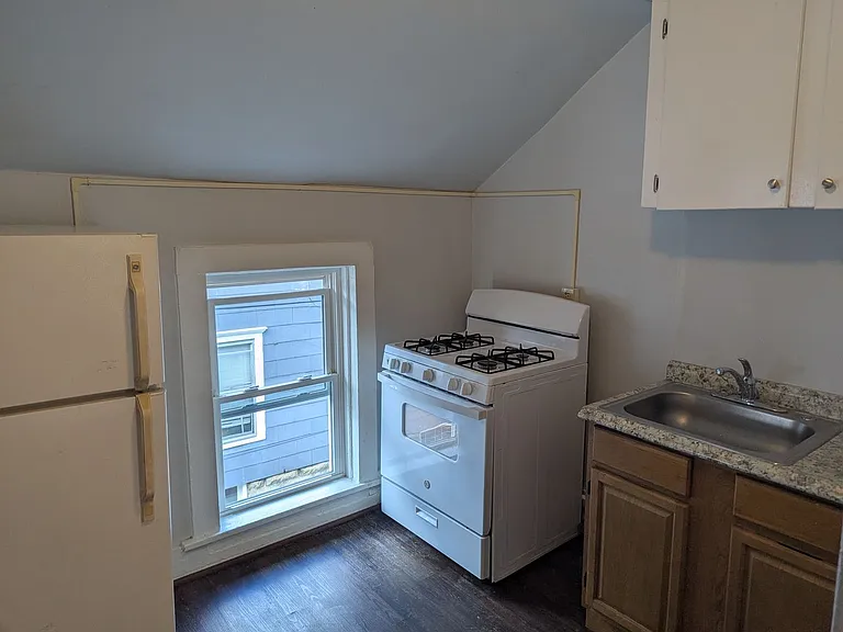 783-785 Market St — Photo 5