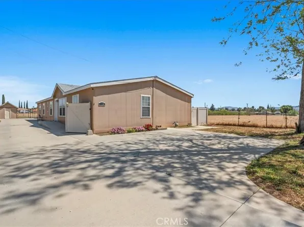 1156 Michigan Ave, Beaumont, CA 92223